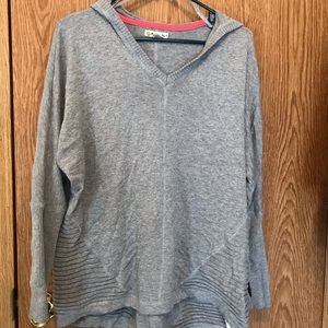 Hooded long sleeve shirt